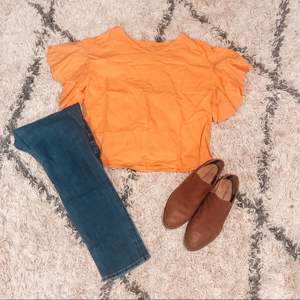 GU brand cropped blouse from Japan (S)